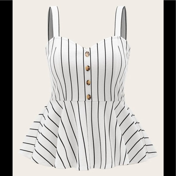 Beautiful top - Picture 1 of 3